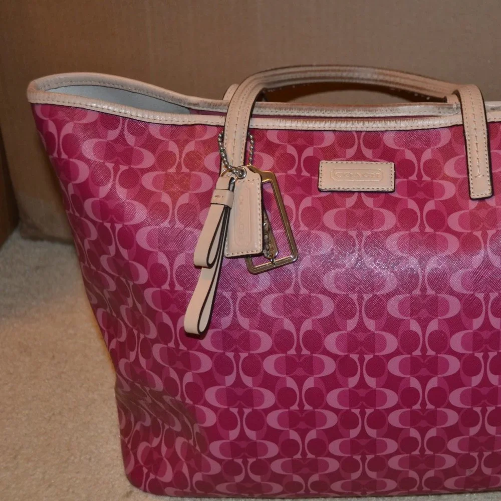 AUTH COACH SIGNATURE SUMMER PINK 25673 PARK METRO COATED LG SHOPPER TOTE PURSE